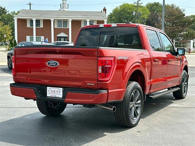 2023 Ford F-150 XLT photo 2