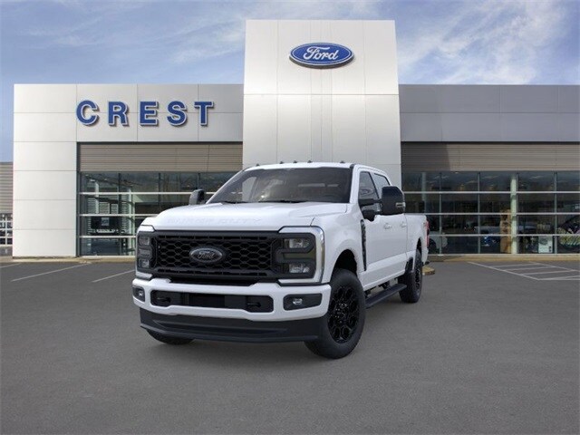 2025 Ford F-350 Lariat photo 2
