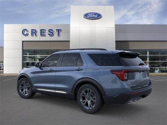2025 Ford Explorer photo 3