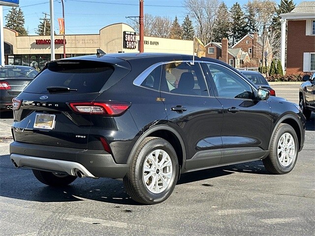 2023 Ford Escape Active photo 2