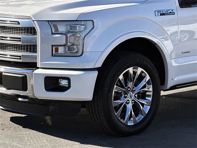 2015 Ford F-150 Platinum photo 4