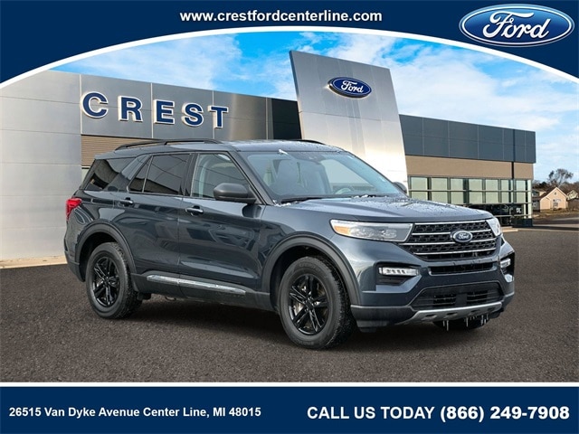 2023 Ford Explorer XLT's photo