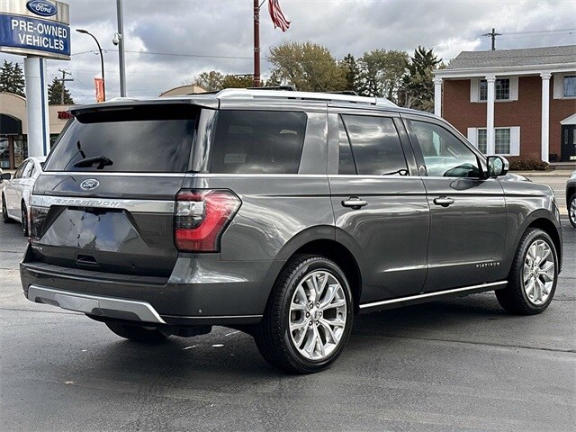 2018 Ford Expedition Platinum photo 2