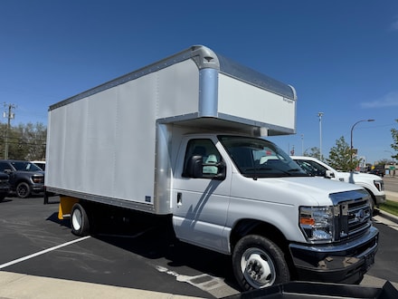 2025 Ford Econoline Cutaway E-350 SRW VAN