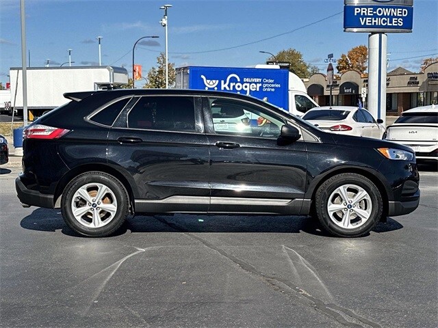 2019 Ford Edge SE photo 2