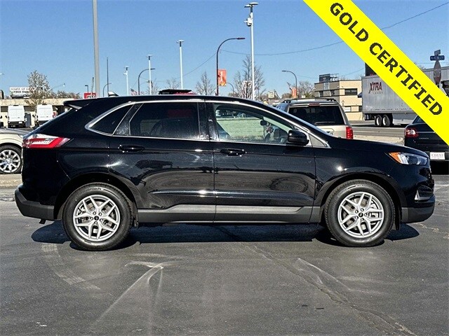 2024 Ford Edge SEL photo 2