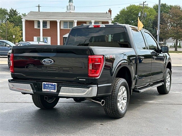 2022 Ford F-150 XLT photo 2