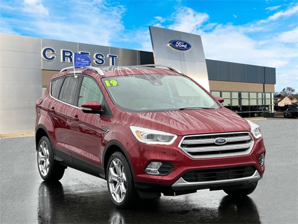 Used 2019 ford escape for sale at crest ford center line vin