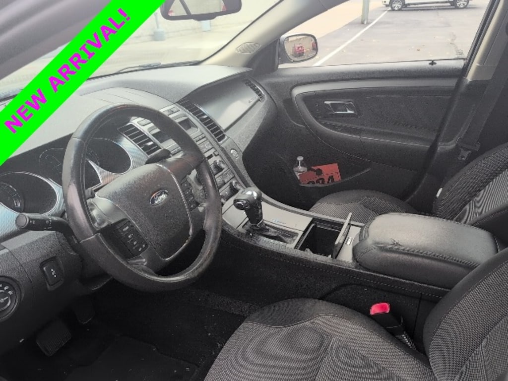 Used 2011 Ford Taurus SEL Sedan