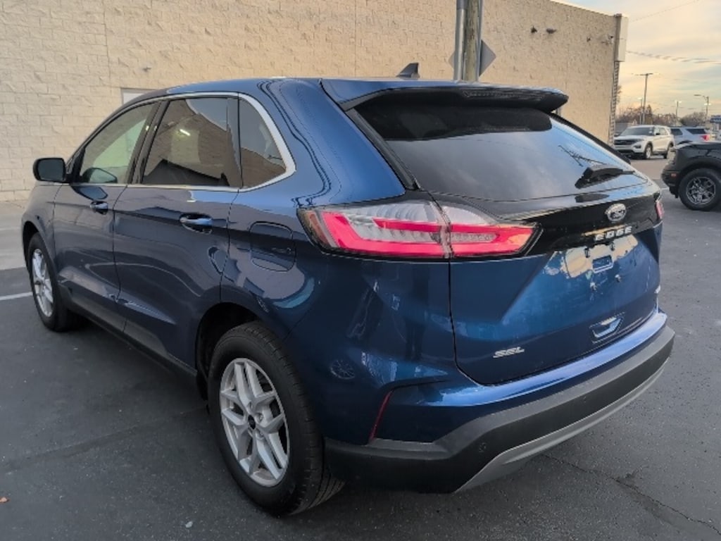 Used 2024 Ford Edge SEL SUV