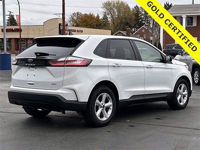 2022 Ford Edge SE photo 3