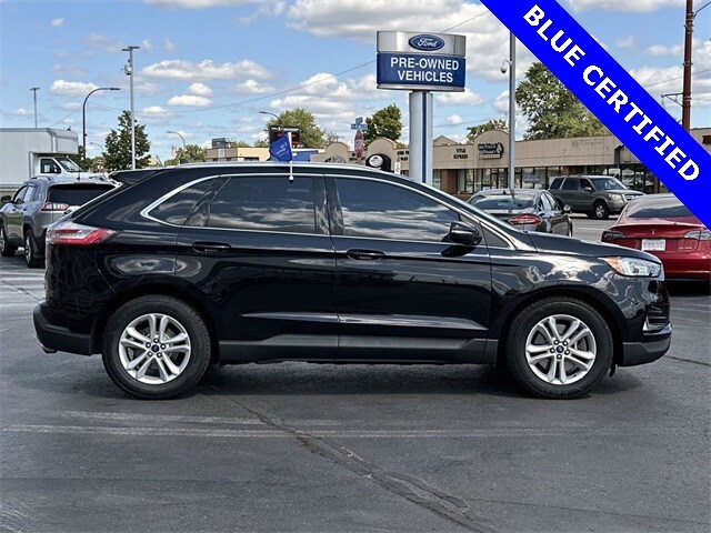2020 Ford Edge SEL photo 2