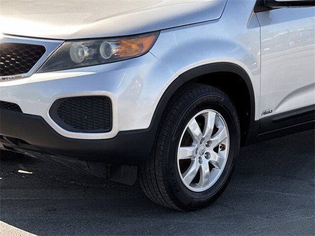 2013 Kia Sorento LX photo 4