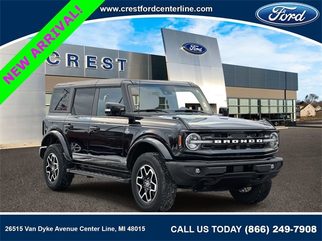 2023 Ford Bronco 4-Door Outer Banks's photo