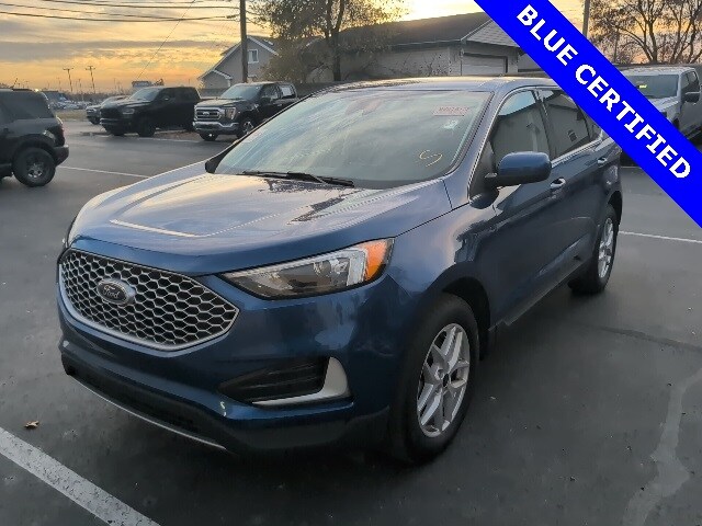2024 Ford Edge SEL photo 2