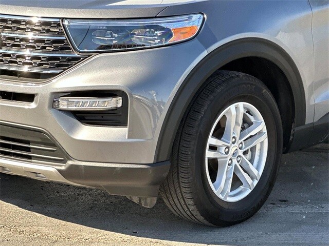 2022 Ford Explorer XLT photo 3