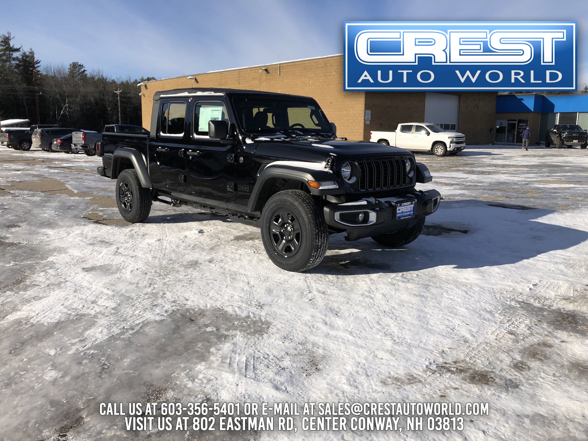 2026 Jeep Gladiator Sport's photo