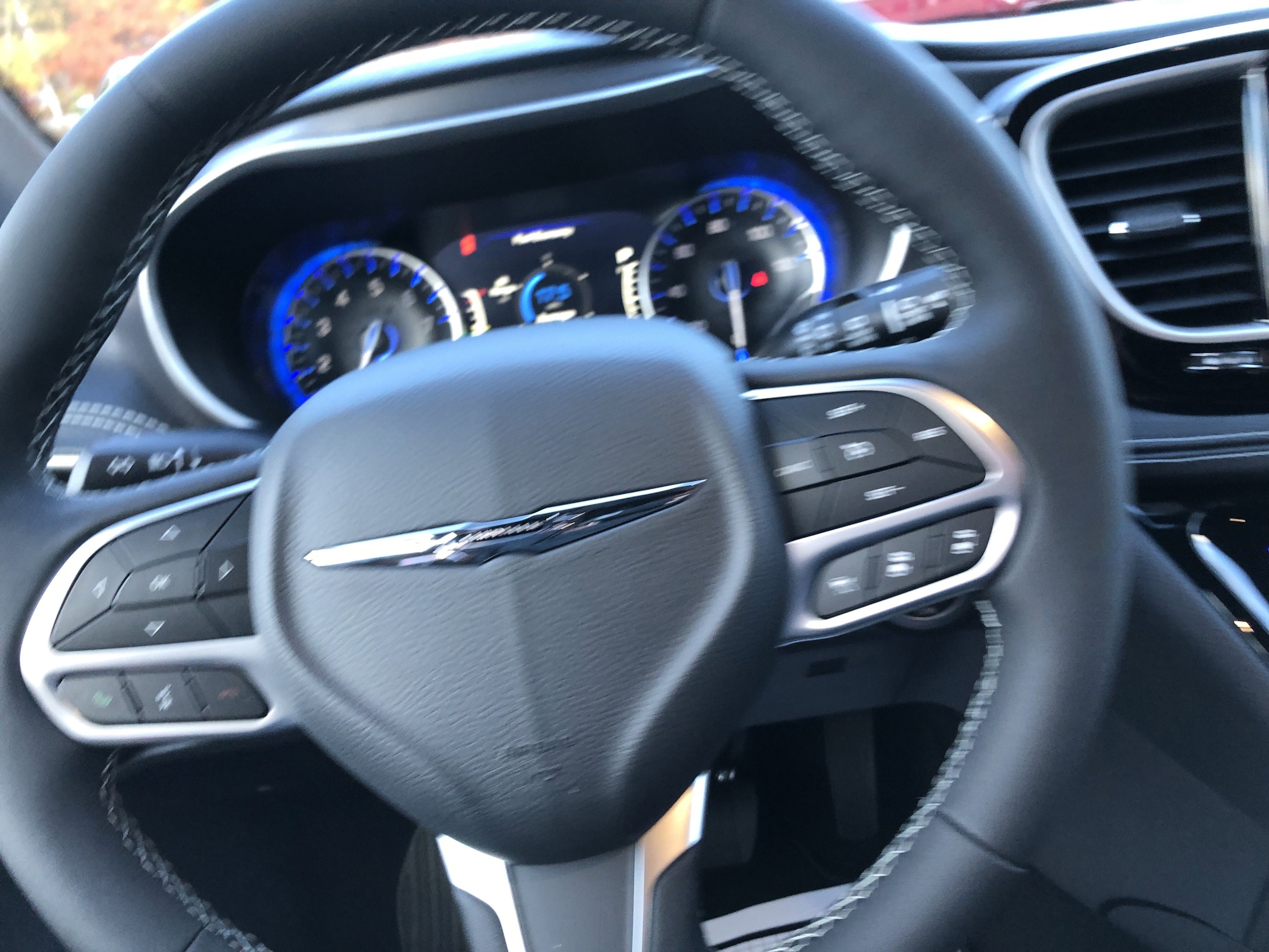 2026 Chrysler Pacifica Select - Photo 11