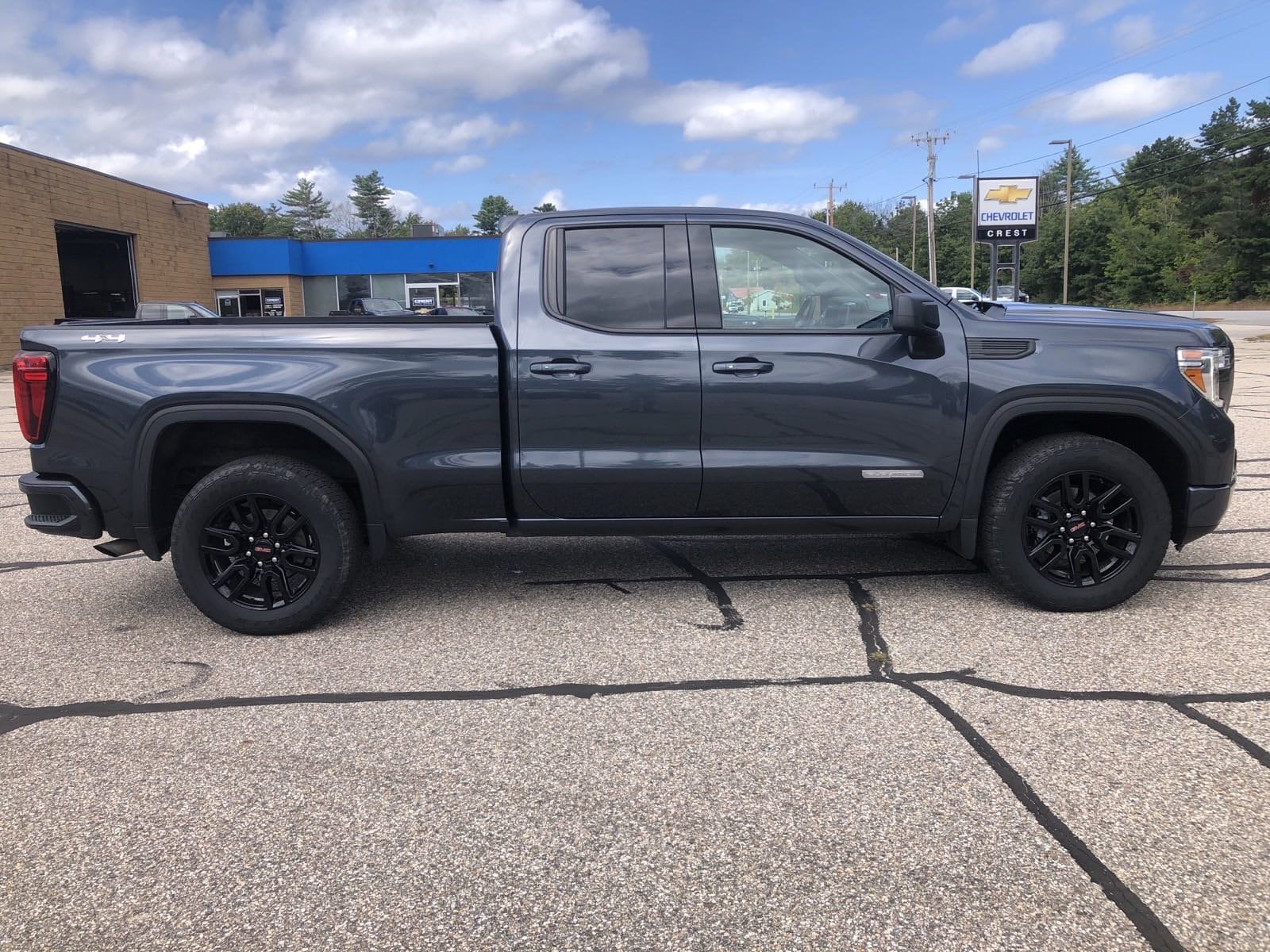 Used 2021 GMC Sierra 1500 Elevation with VIN 1GTR9GEK6MZ407659 for sale in Conway, NH