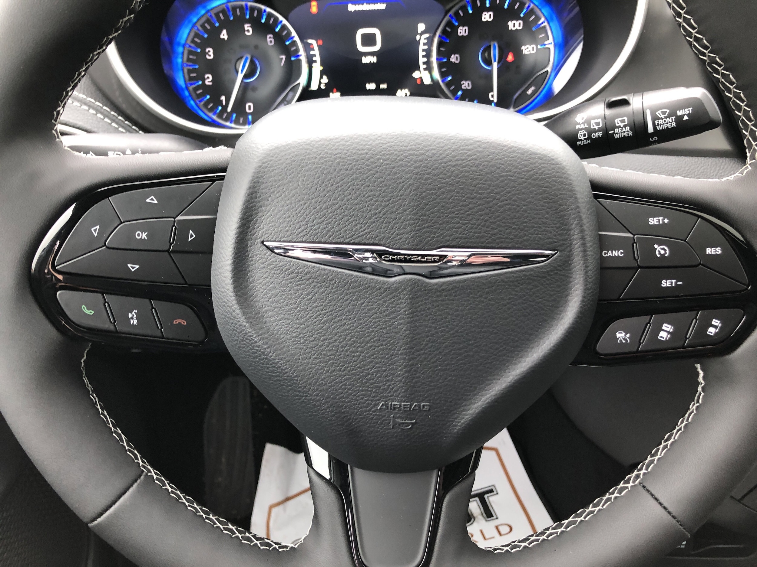 2026 Chrysler Pacifica Select - Photo 11