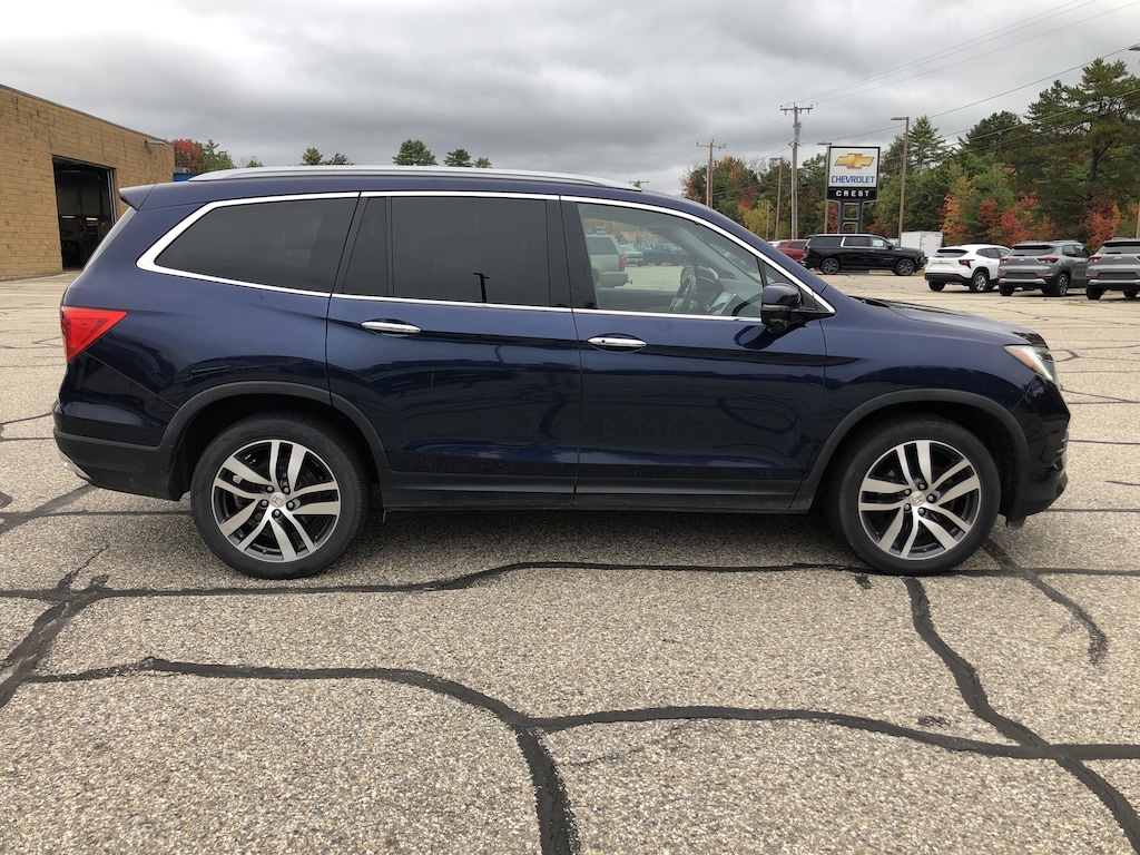 Used 2018 Honda Pilot Touring AWD SUV