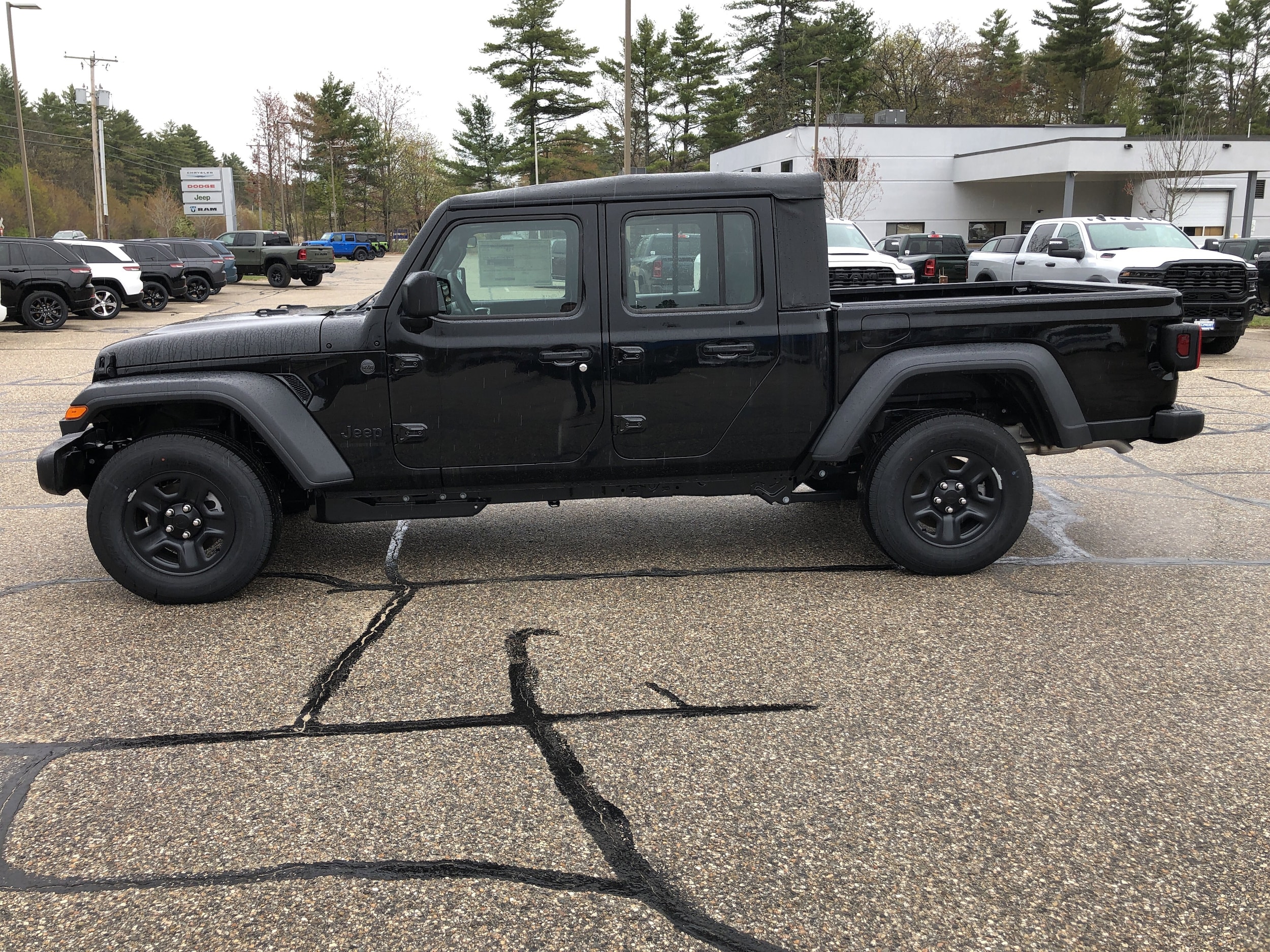 2026 Jeep Gladiator Sport - Photo 7
