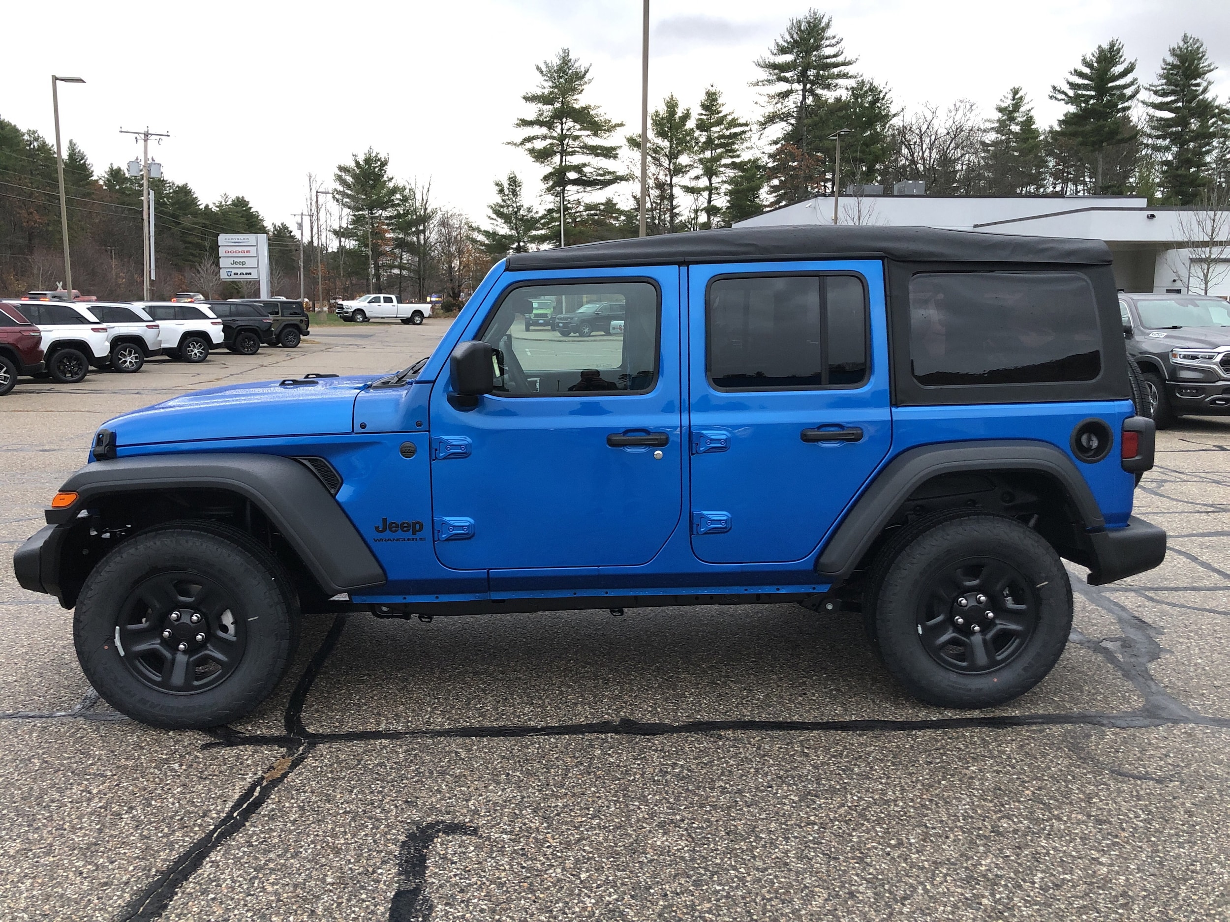2026 Jeep Wrangler 4-Door Sport - Photo 6