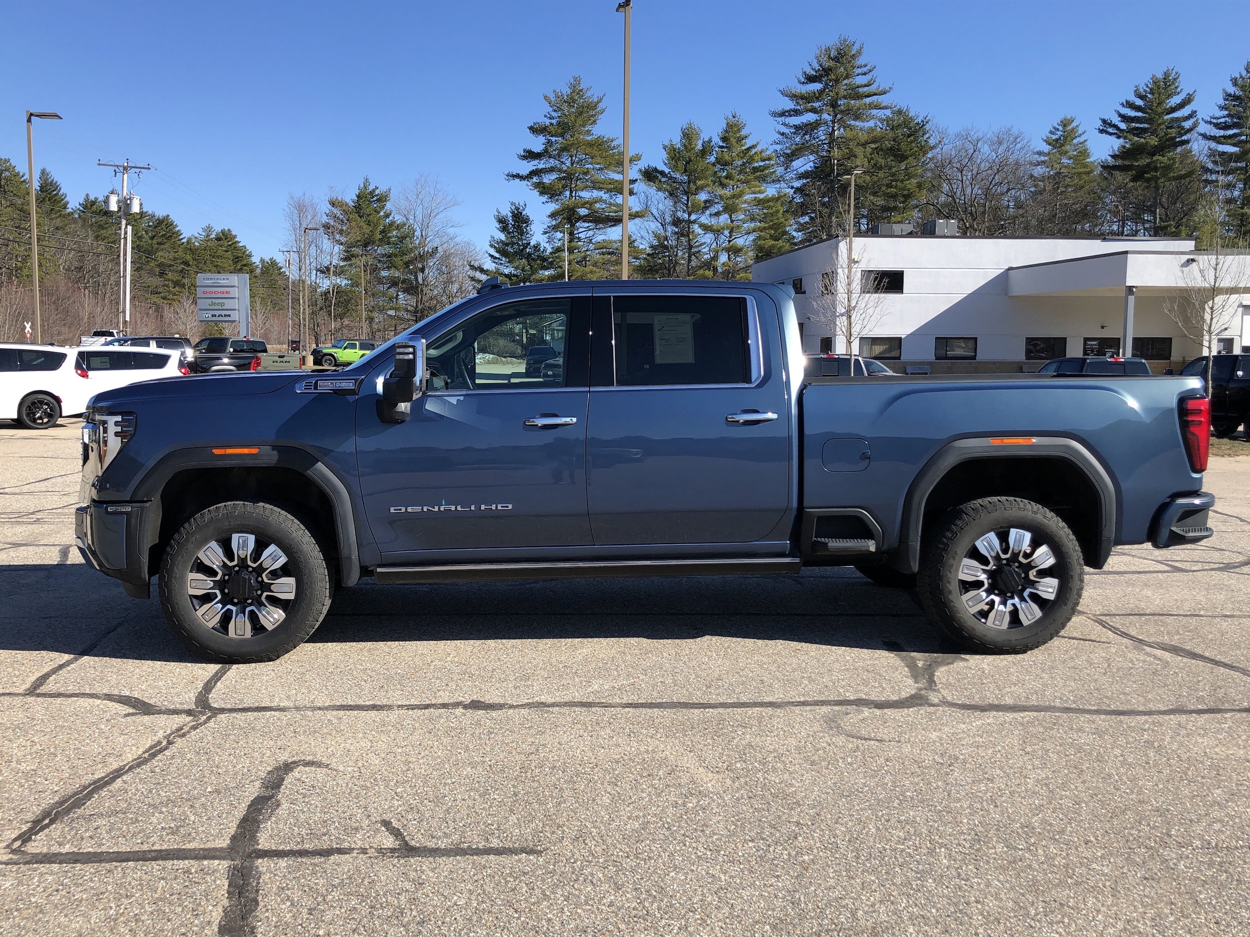 2025 GMC Sierra 2500HD Denali - Photo 6
