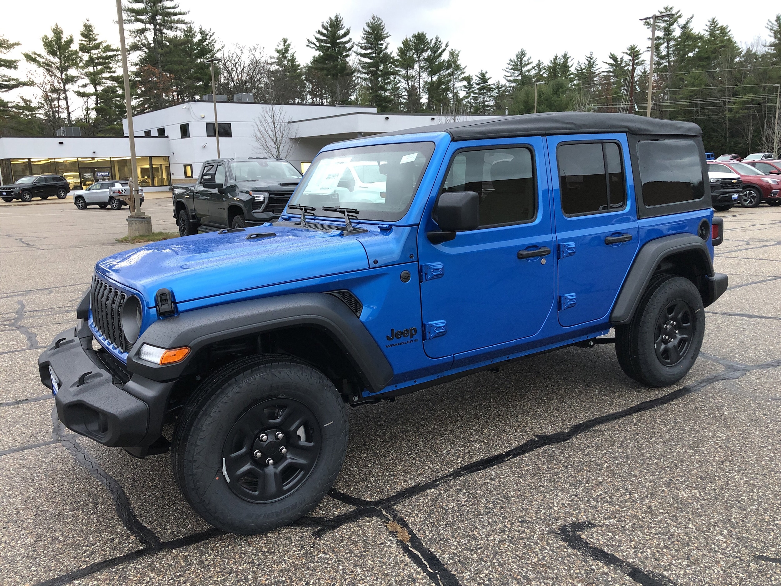 2026 Jeep Wrangler 4-Door Sport - Photo 7