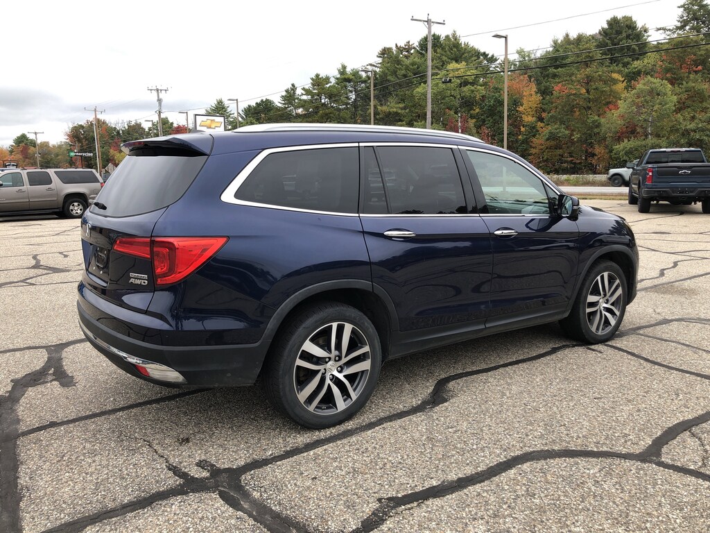 Used 2018 Honda Pilot Touring AWD SUV