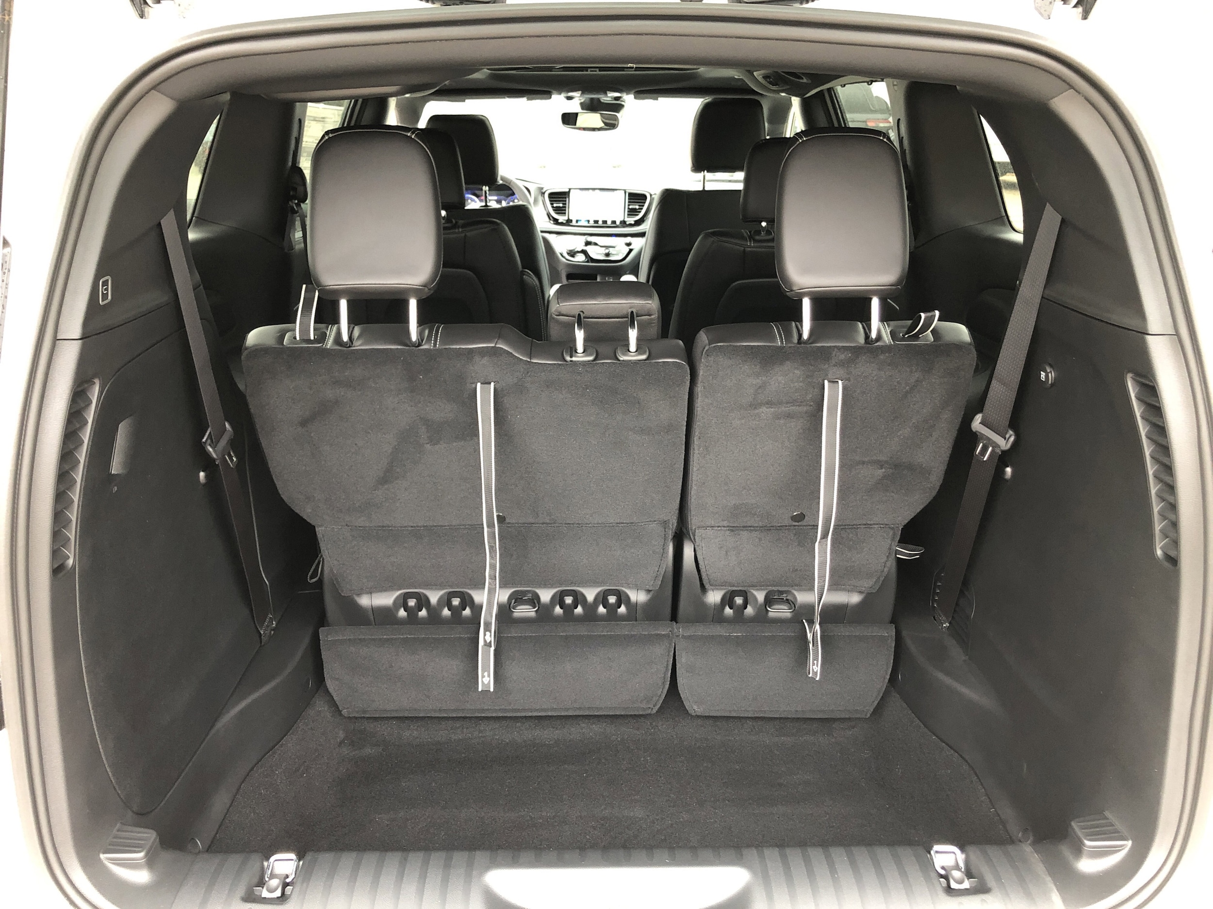 2026 Chrysler Pacifica Select - Photo 15