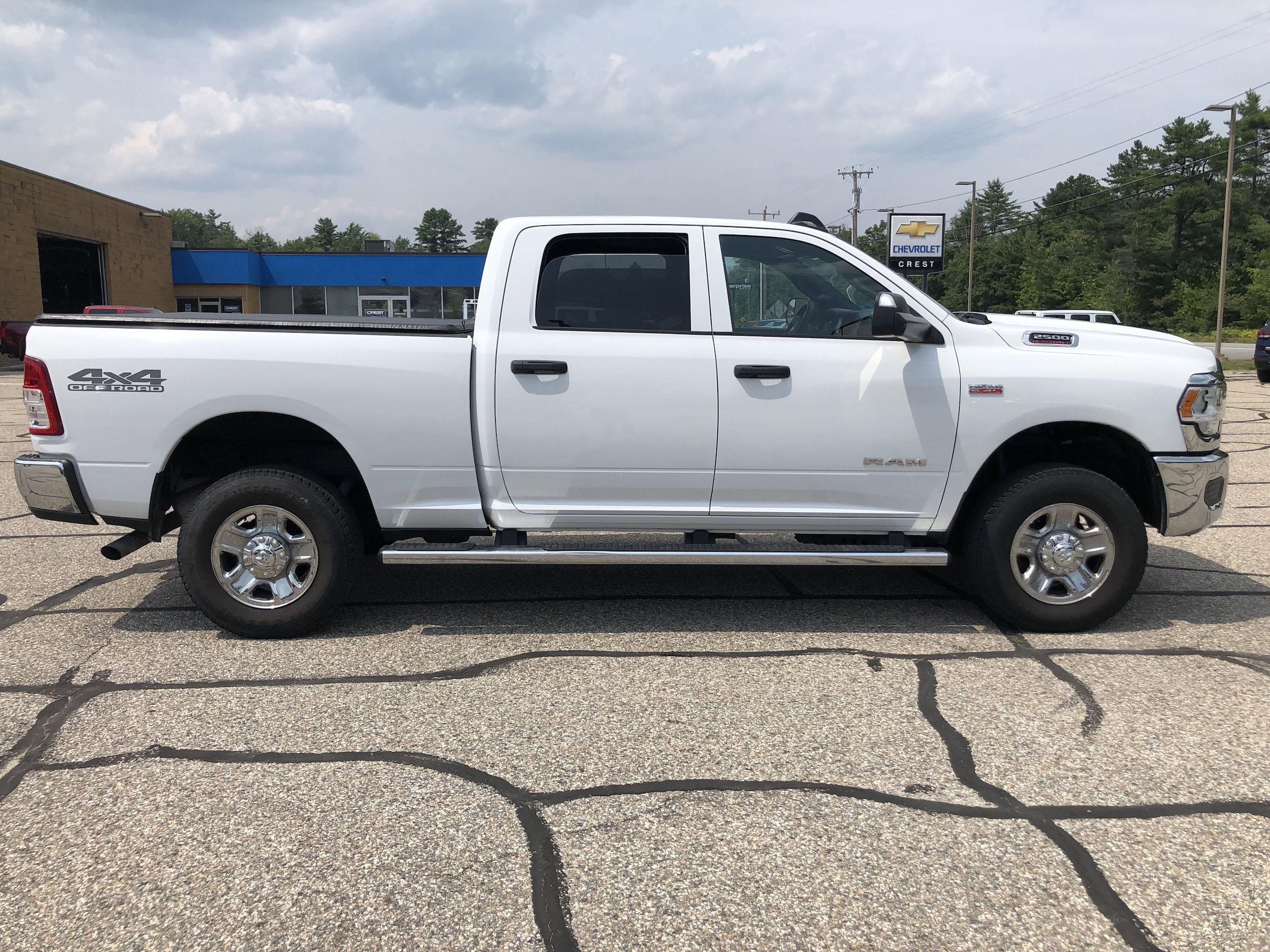 3C6UR5CJ8NG108997