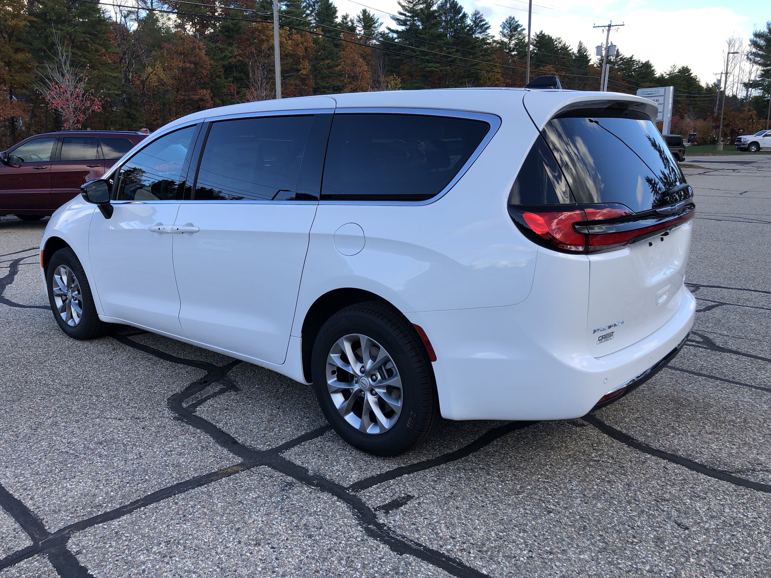 2026 Chrysler Pacifica Select - Photo 5