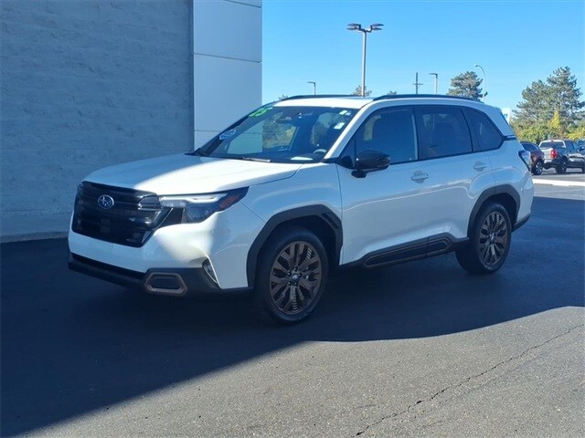 2025 Subaru Forester Sport Base photo 3