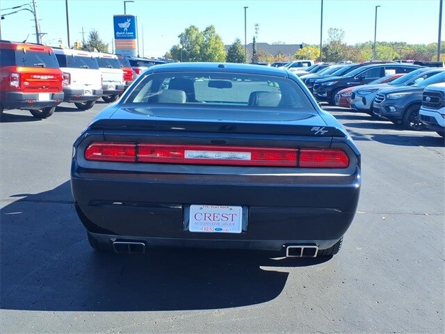 2011 Dodge Challenger R/T photo 4