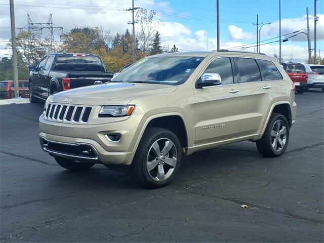 2015 Jeep Grand Cherokee Overland photo 2