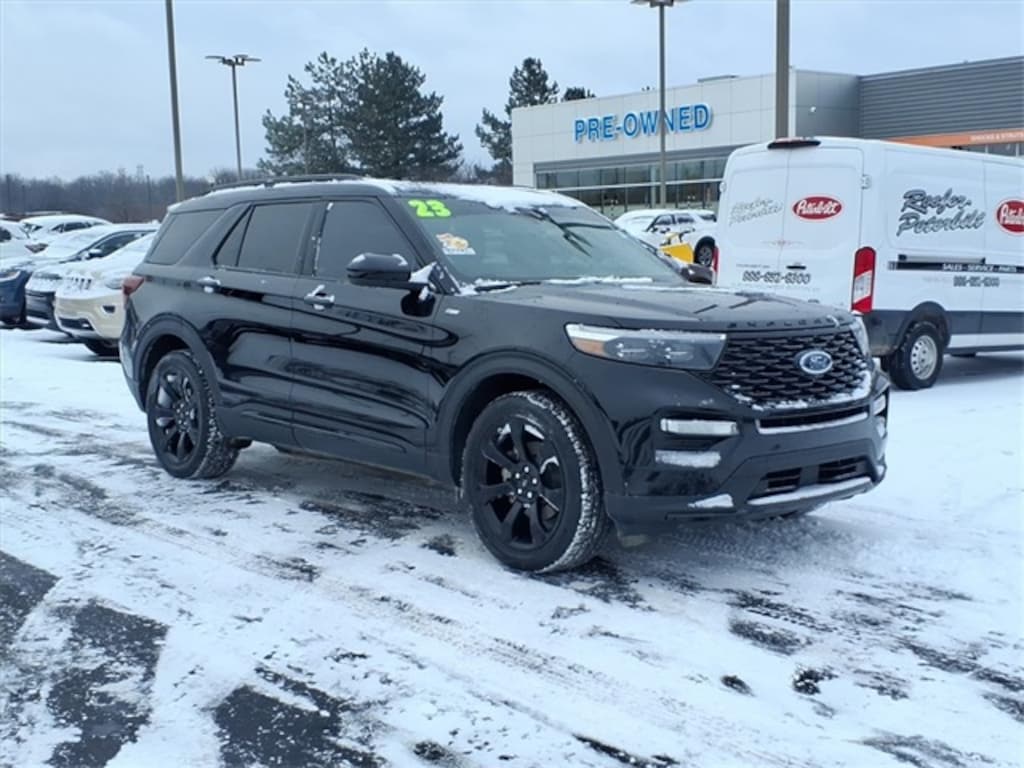 Certified 2023 Ford Explorer ST-Line SUV