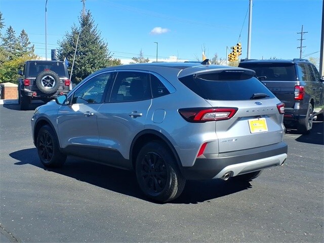 2023 Ford Escape Active photo 3