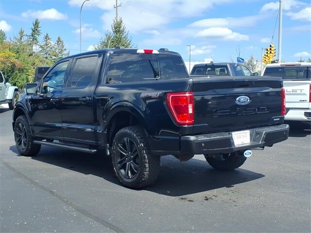 2021 Ford F-150 XLT photo 4