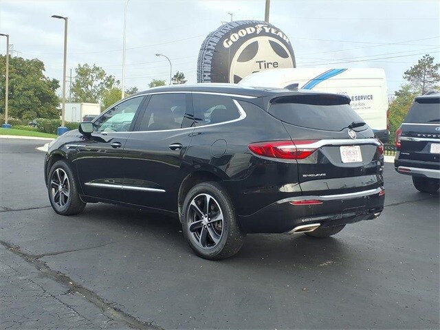 2020 Buick Enclave Essence photo 3