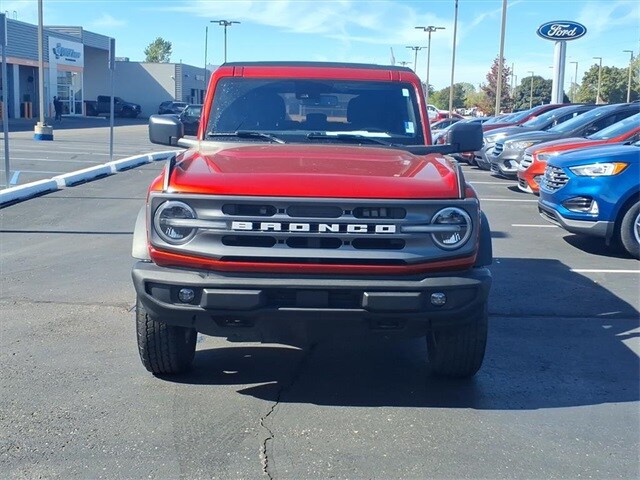 2023 Ford Bronco Big Bend photo 2