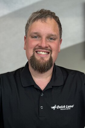 Staff member William Peek from ID_f5e7d199ae45