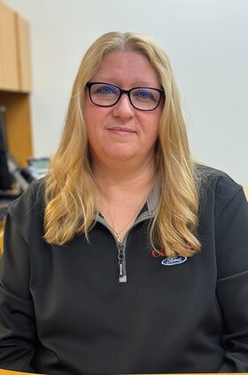 Staff member Jennifer Hay from ID_4358b6ec6d3a