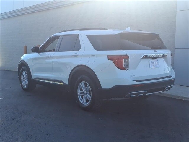 2023 Ford Explorer XLT photo 3