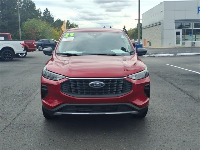 2023 Ford Escape Active photo 2