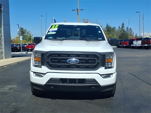 2022 Ford F-150 XLT photo 2