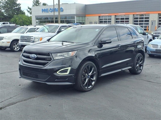 2015 Ford Edge Sport photo 2