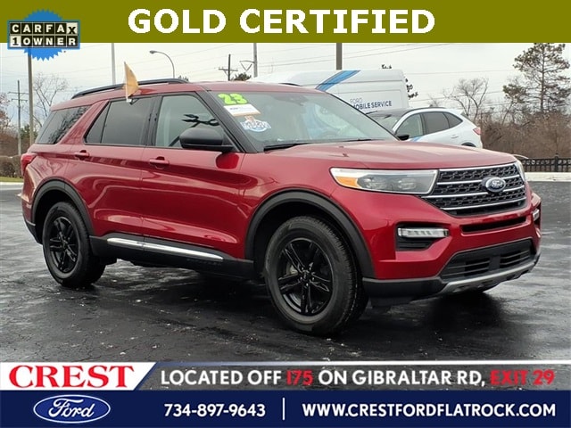 2023 Ford Explorer XLT's photo