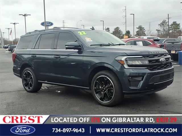 2022 Ford Expedition Limited's photo
