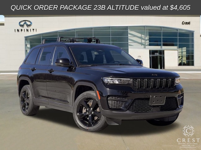 2023 Jeep Grand Cherokee Laredo SUV